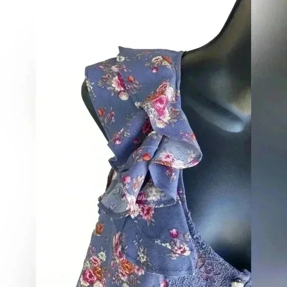 Double Zero women’s blue florar dress ruffle sleeves pearl buttons sz M pockets - Picture 3 of 9